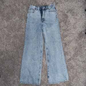 H&M wide leg light white denim jeans! Size US 2
